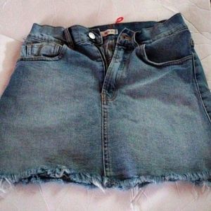 Brandy Melville raw edge jean mini skirt